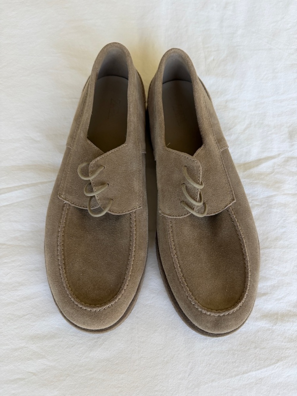 Zara Men's Suede Chukka Boots in Taupe
